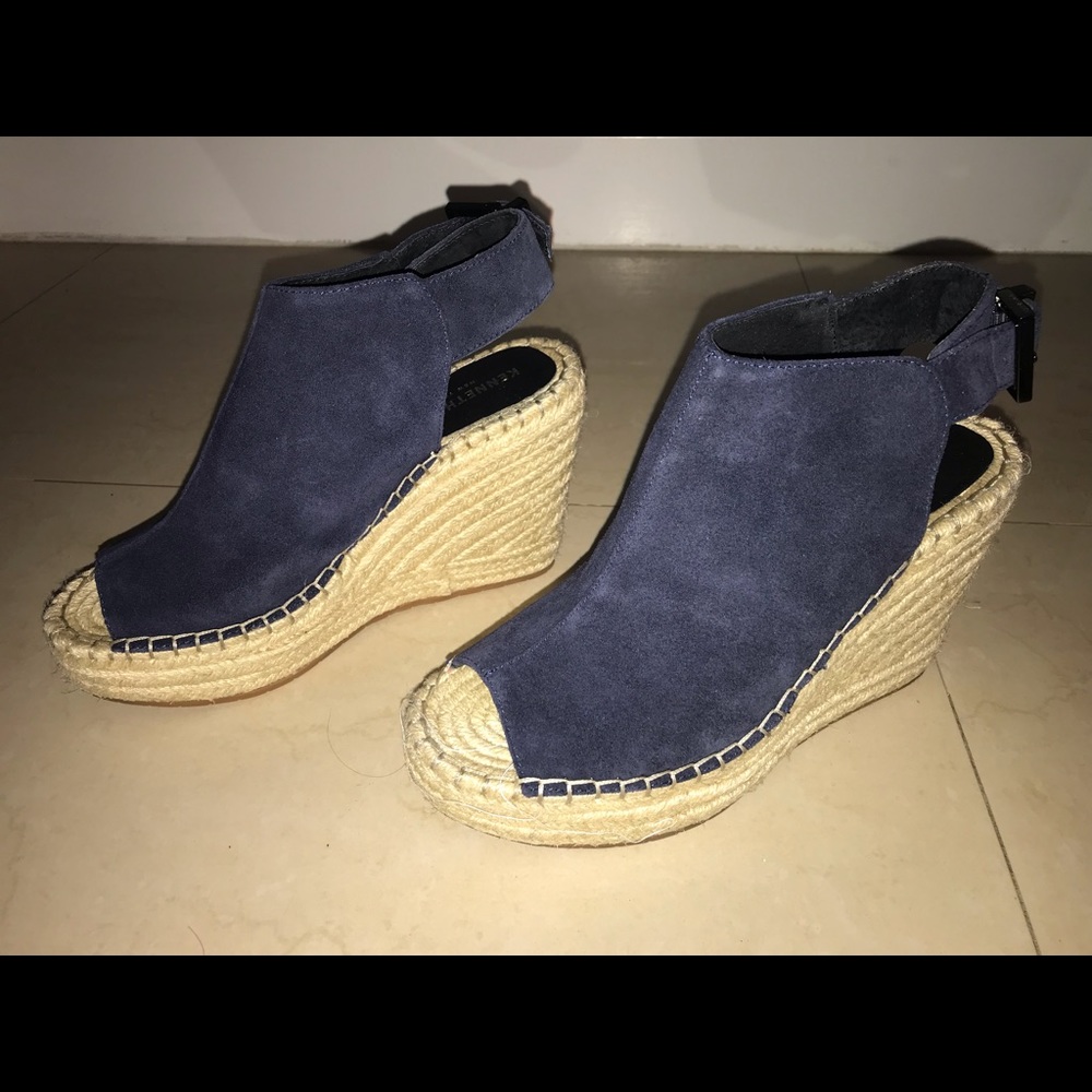 Kenneth Cole navy blue espadrilles size 6.5